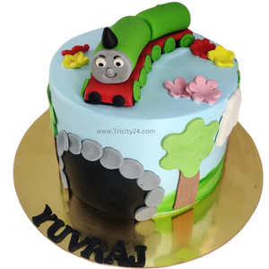 (M919) Train Theme Cake (1 Kg).